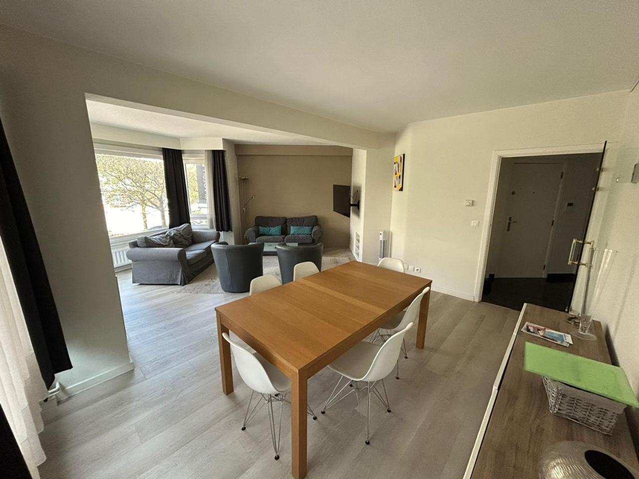 3 Bedroom Apartment Nearby The Sea Ostende Exterior foto